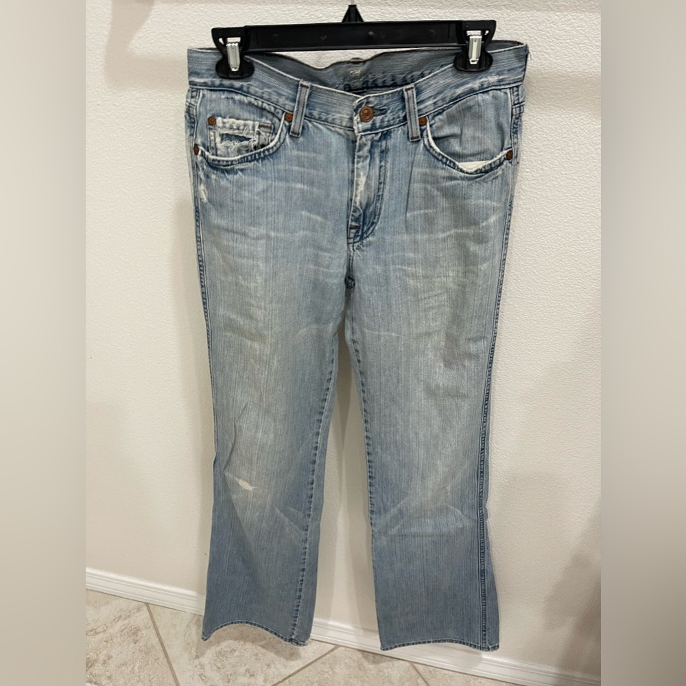 Seven for all mankind; light weight, well worn and broken in nicely. 30x30